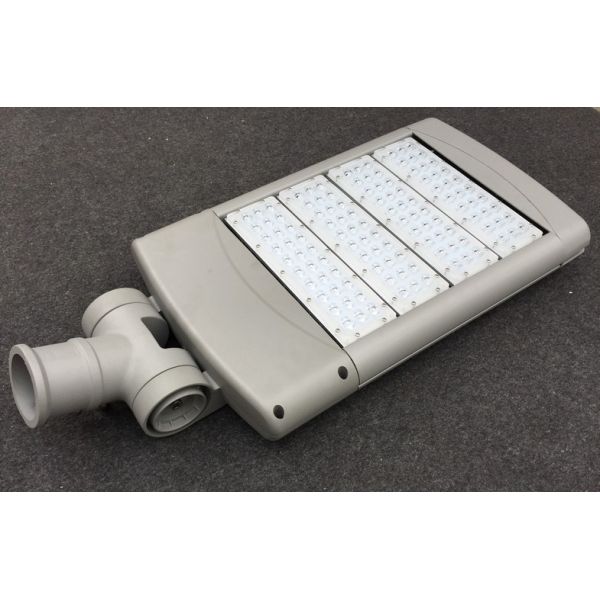 200W CE Rohs Approved LED Road Lighting with CREE LED , residential street