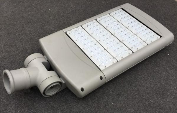 200W CE Rohs Approved LED Road Lighting with CREE LED , residential street lights