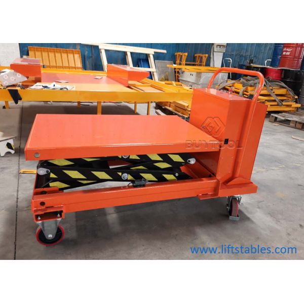 A parte superior da Longo-tabela da plataforma giratória Pé-operou a alimentação de DC móvel de tabelas de elevador 750kg 230mm semi elétrica