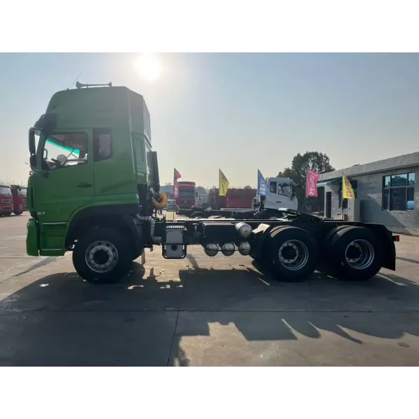 Chinese 6X6 off-Road Tractor Truck - Robust All-Terrain Towing Solution