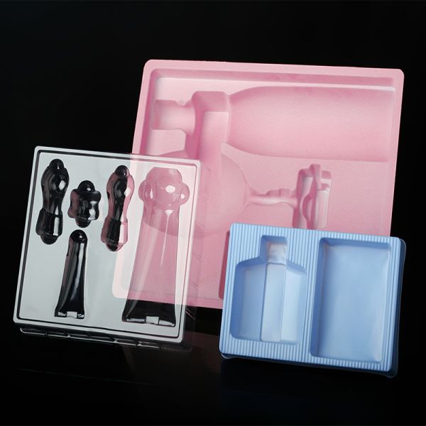 Produced Clear PET Blister Packaging Insert Tray for Skincare Kit in Plastic Material