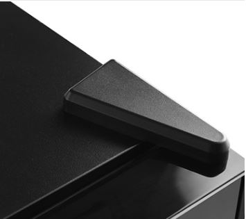 Black 55W 40L Home Mini Fridges 220V 1.4 Cubic Feet