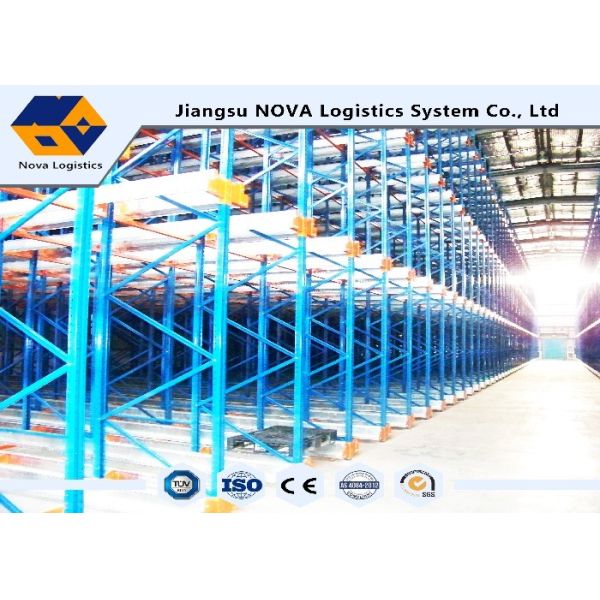 As prateleiras de controle remoto transmitem por rádio o armazenamento da canela, movimentação do armazém da canela no racking