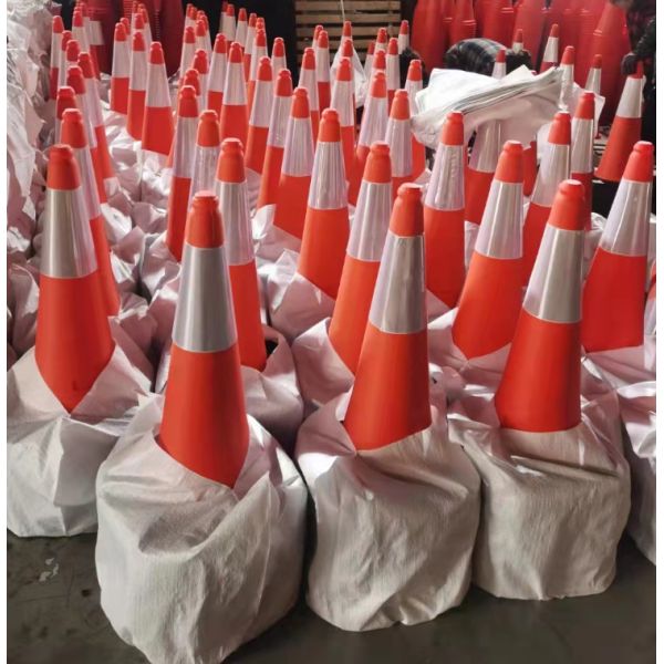 High Reflection 500MM PE Safety Road Warning White Plastic Cone For Traffic