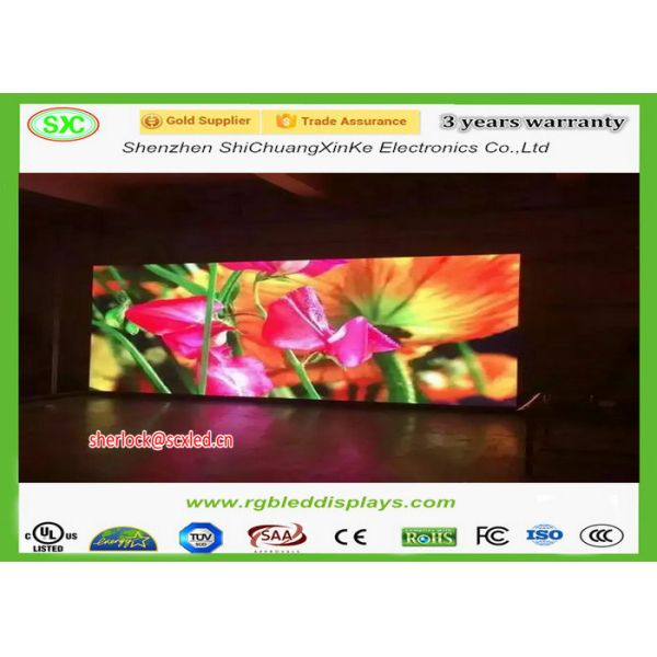 Display LED colgante de color completo en interiores en el gabinete de aluminio fundido