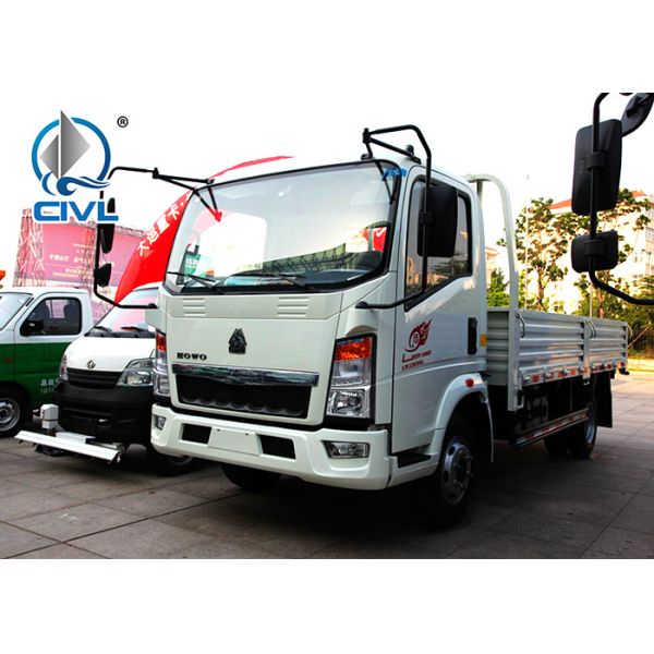 ZZ1047F3315E145 HOWO 4x2 Flat Bed Truck For Machinery Transportation