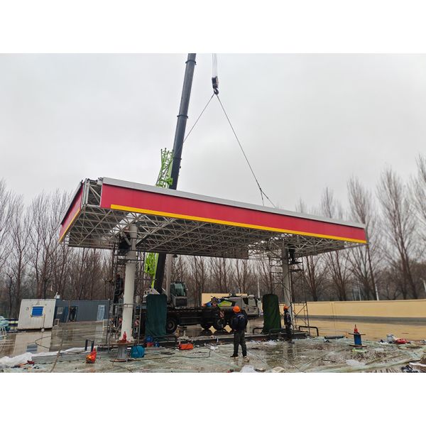 Modern Design Q235/Q355 Steel Space Frame Structure for Prefabricated Assembly Petrol Station Canopy