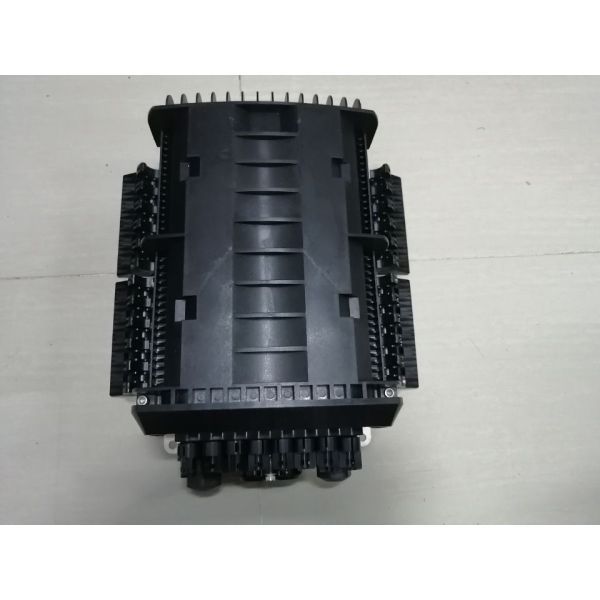 Outdoor Wall Mount Black PP Material SC 24 48 Coress FTTH Terminal Fiber Optic Distribution box