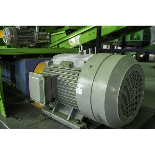 RDF Briquette Press Machine for Waste Recycling AT-72 Model