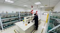 Resina Epoxídica Elétrica Isolante de Alta Resistência Dielectrica para Componentes Eletrônicos