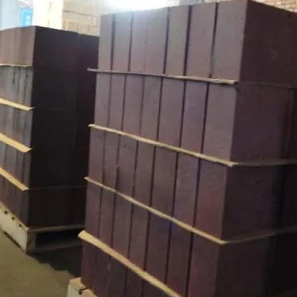 Alta resistência à compressão tijolo de cromo de magnesia para matéria-prima de cromito de magnesita