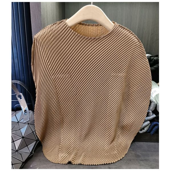 Women's Loose-Fitting Batwing Sleeve T-Shirt for Spring Summer Casual New Solid Color Dragon Scale Design