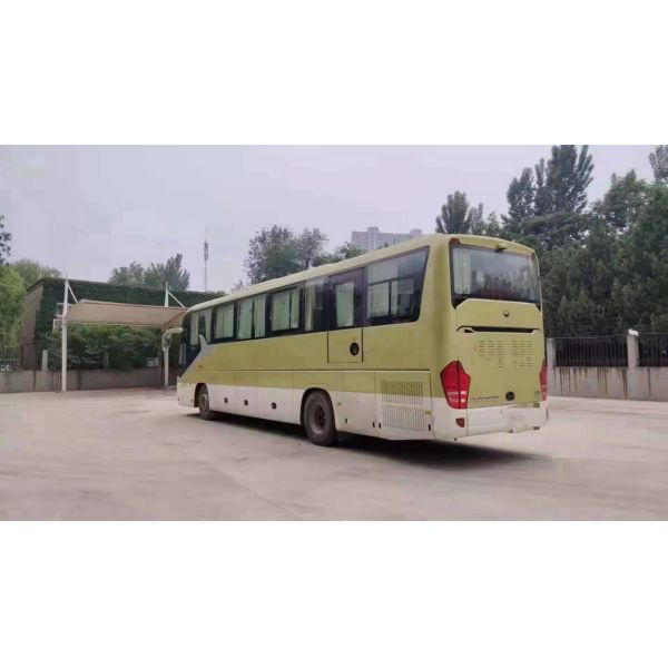 Используемые места тренера ZK6120 50 Yutong километр 2020 используемый годом двойных дверей автобуса пассажира низкий