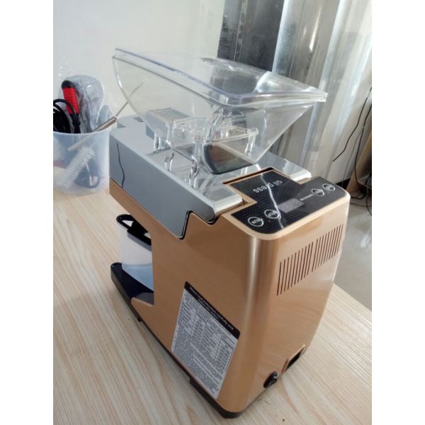 450W Household Oil Press Machine 4.5-5.5kg/H HJ-P09 CE Approved
