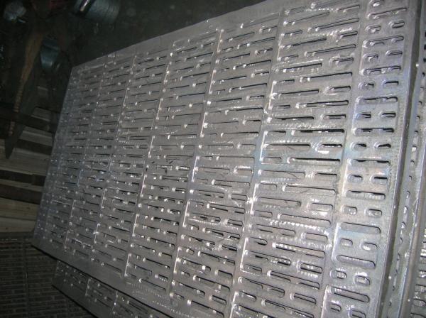 O anti assoalho do ferro fundido do equipamento agrícola do porco da corrosão raspa OEM/ODM aceitado