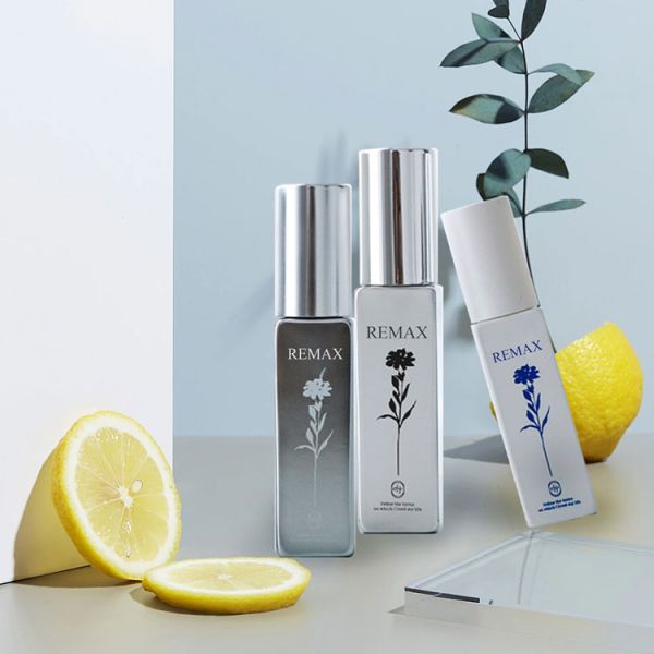 Прозрачная стеклянная бутылка для парфюмерии Косметическая упаковка Золотая натяжная крышка 50 мл