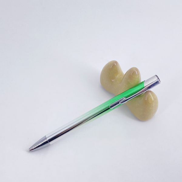 Fourniture de papeterie Gradient Alumineuse Presse stylo à bille Promotion Logo stylo à bille