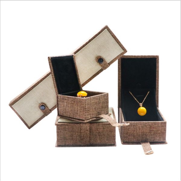 Personalized Design Jewelry Gift Box Packaging Necklace With Tassel