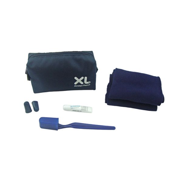 Airline Amenity Kits Dark Blue Oxford Fabric Cosmetic Bag For Plane / Train / Trip