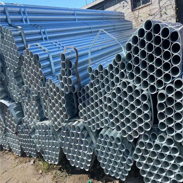 Sturdy Metal Scaffold Pipes With Adjustable Heights For Versatile Applications Galvanzied tube