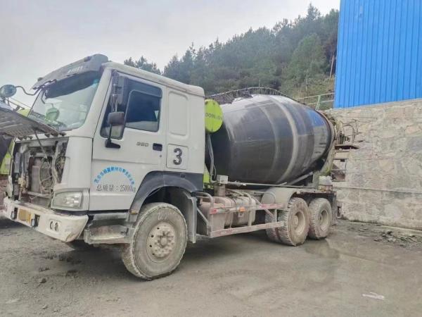 12cbm HOWO Grey Used Concrete Trucks Low Noise and Convenient Operation