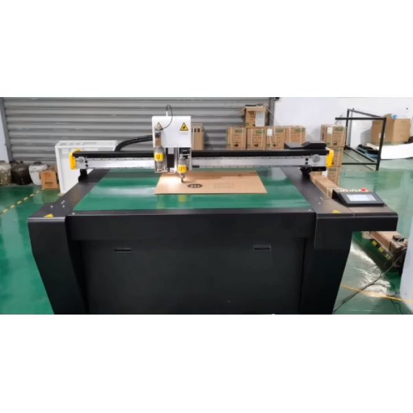 ECOO 1316 Плоская цифровая резалка для различных гофрированных досок