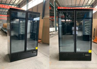 Preto vertical do refrigerador do especialista das técnicas mercantís da porta de vidro dobro