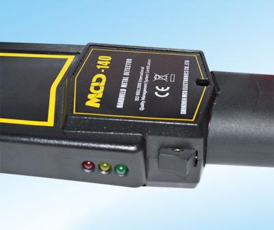 Detector de metais Handheld da longa distância recarregável com o indicador audio do alerta/diodo emissor de luz
