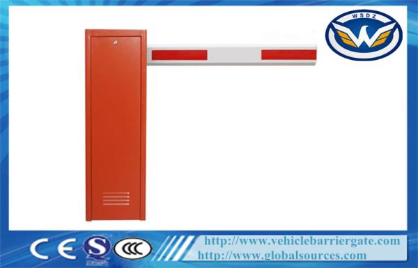 Porta reta da barreira do estacionamento do crescimento