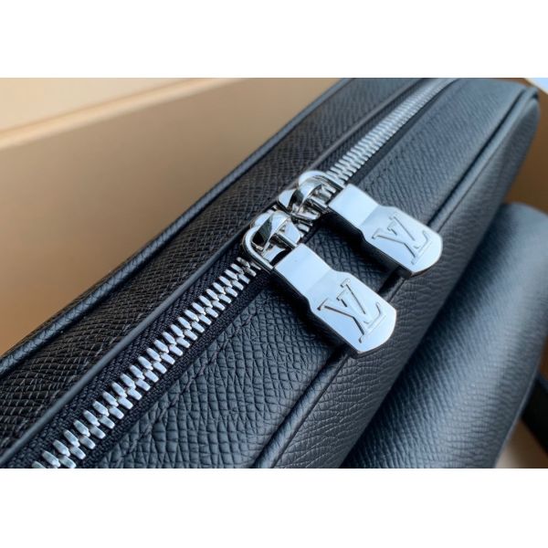 Black Square Taiga Leather Message Luxury Cross Body Bag Single Shoulder