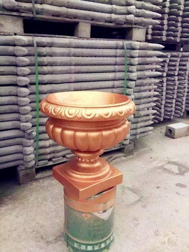 Outdoor Antique Cast Iron Planters And Urns Classical Paint Coating