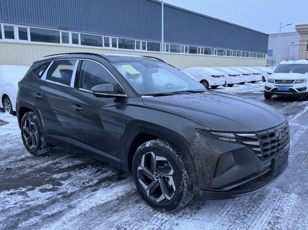 Hyundai Tucson L 1.5T DCT GLX GLS LUX TOP Edition SUV voitures Chine Véhicules type essence