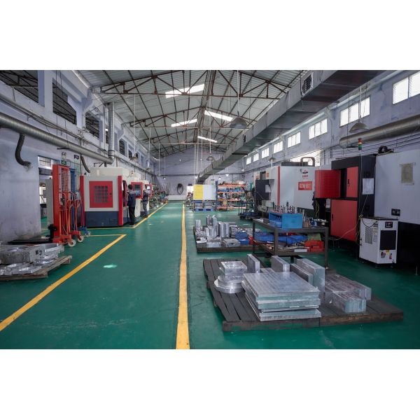 GJB9001C-2017 подвергать механической обработке точности CNC рукава клапана уровня M38X1.5
