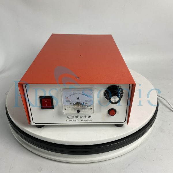 Ultrasonic 28khz 35khz Analog Frequency Generator For Plastic Spot Welding