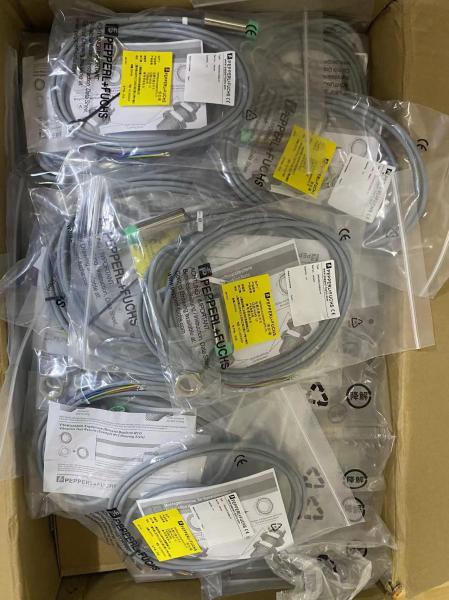 3RG4023-0KB00-PF CAPTEUR INDUCTIF, M18, PORTÉE 8MM NON ENCASTRE, 2 FILS AC/DC NO, CÂBLE PUR 2M