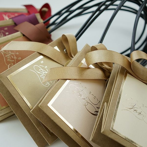 Custom Logo Print Wholesale Grocery White Brown Kraft Paper Gift Bag Cute Craft Paper Bag With Handle (Настроенный логотип печатать оптом) Белая коричневая бумажная сумочка для подарков Красивая бумажная сумочка с ручкой