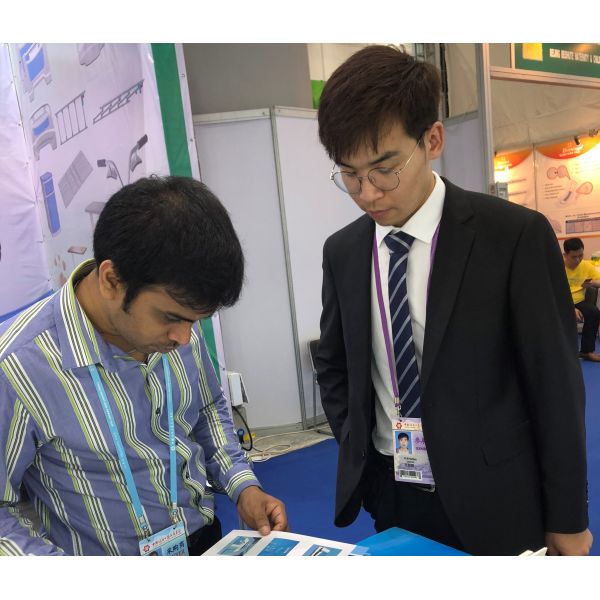 Неотапливаемый склад обветренной хирургии медицинских процедур пакета ангиографии заботы сухой