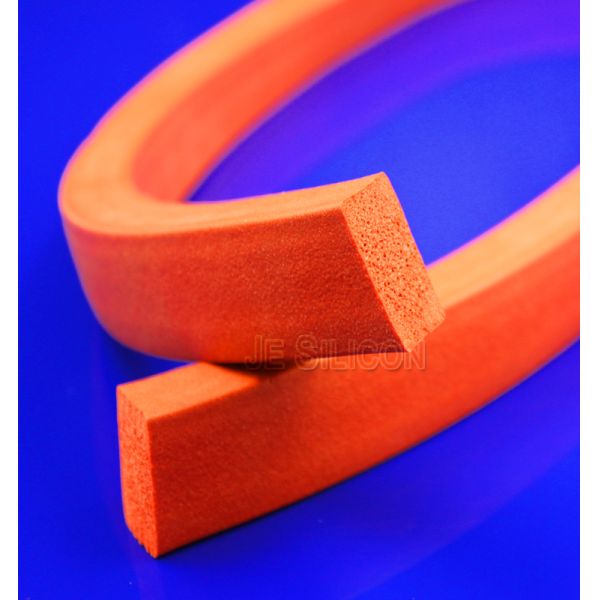 Thermotolerant 30-80A Square Foamed Silicone Sponge Strips