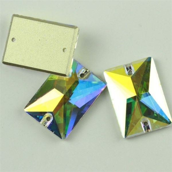 Rectángulo Claro Y AB Cosido A Mano Con Pedrería