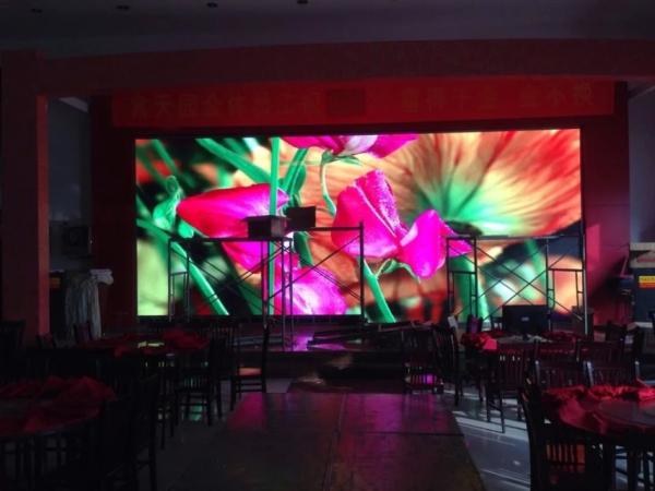 Magnet Structure Inside P4 LED Display Screen Light Weight Short Thickness