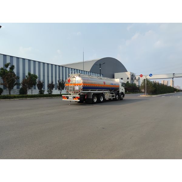 CIMC LINYU 8*4 30m3 SINO Aluminum Alloy Diesel Tanker Truck for Liquid Fuel Transport