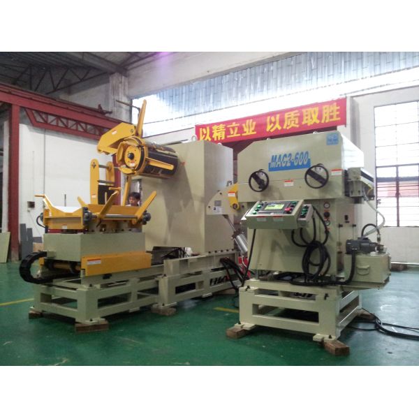Automation Uncoiler Straightener Feeder High Speed Processing Machine