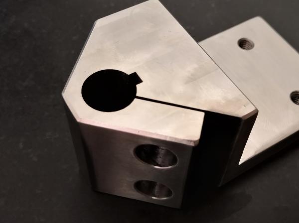 Metal Assembly CNC Milling Parts Machine Tool Accessories HRC48 Heat Treatment