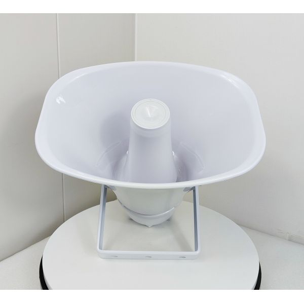 15W Outdoor Horn Speakers IP65 PA Sound 70V White Color Loudspeaker