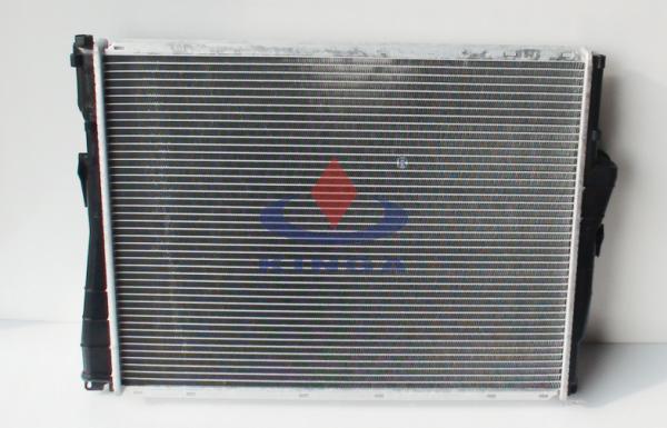 Custom BMW Radiator Replacement Of 316 / 318i 1998 , 2002 MT OEM 9071517 / 9071518
