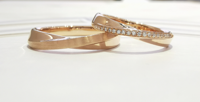 9g 18k Gold Wedding Rings