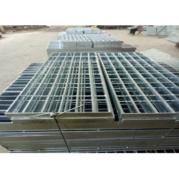 Проступи лестницы металла АСТМ К235 СС304, проступь лестницы нержавеющей стали