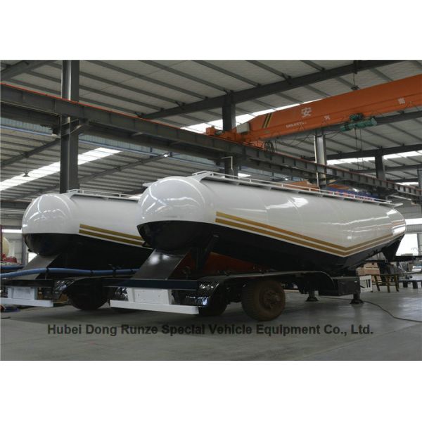 2 Axles V Type Tank Semi Trailer For Dry Powder Meterial Carry 40 - 45 M3 Capacity