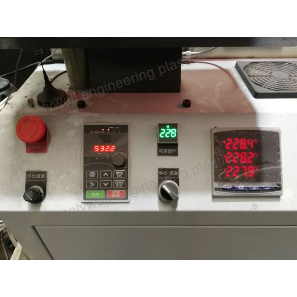 Штрангпресс пластмассы винта преданного штрангпресса ленты нейлона ПА66 ГФ25 основной одиночный