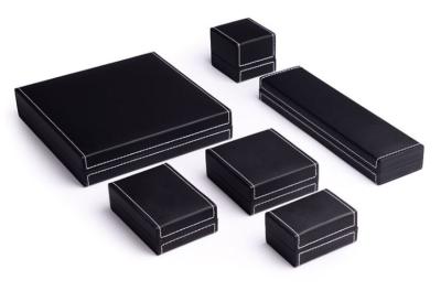 Embossing Surface Leather Gift Box Black Leather Jewelry Boxes For Women